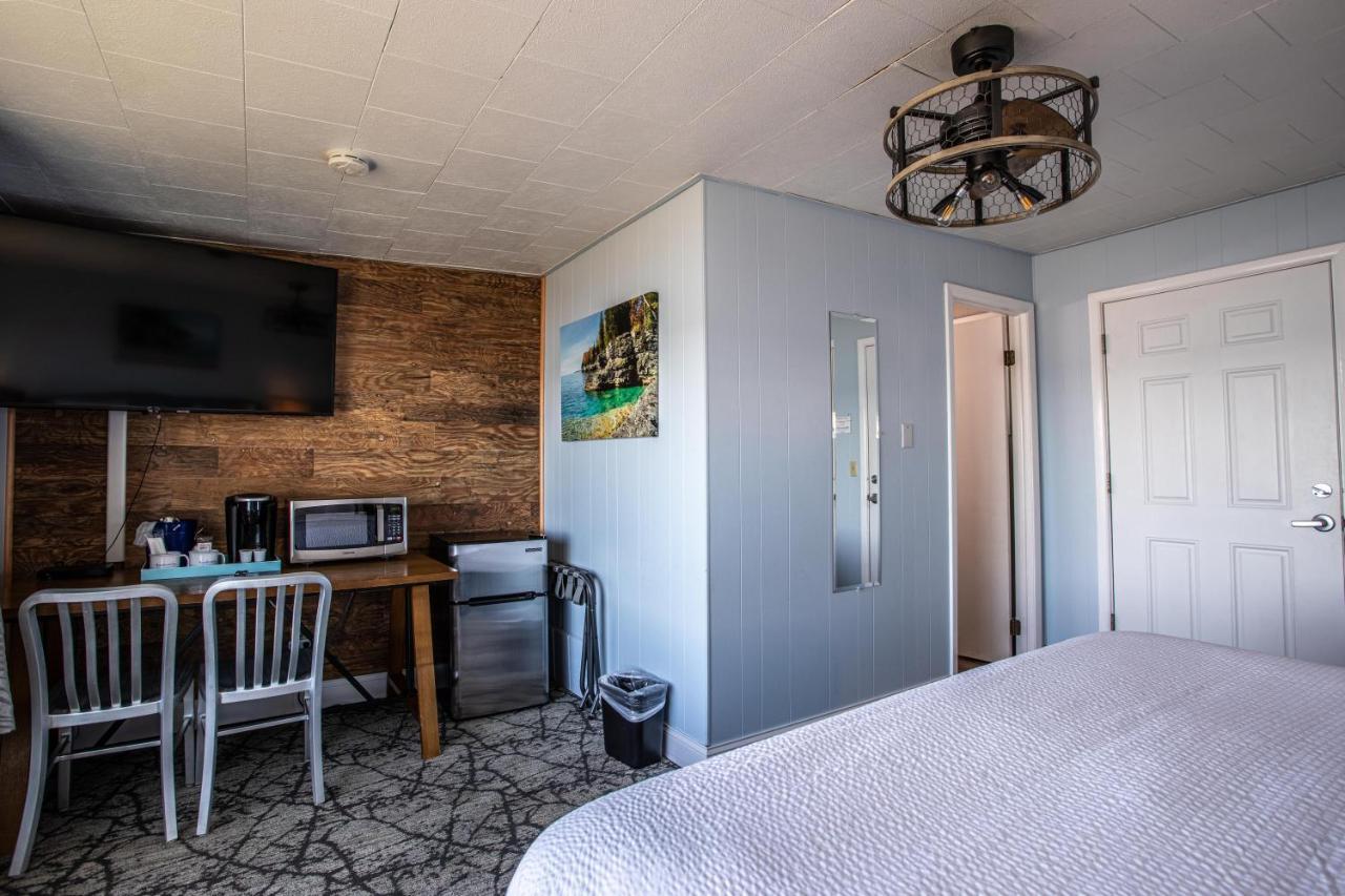 Beachfront Inn Baileys Harbor Extérieur photo