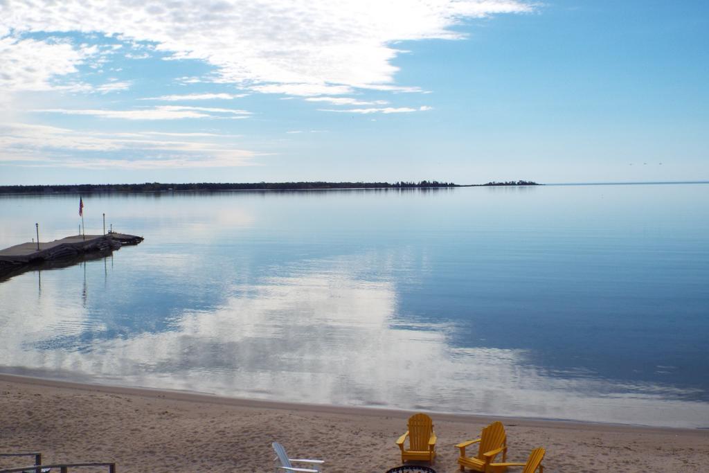 Beachfront Inn Baileys Harbor Extérieur photo