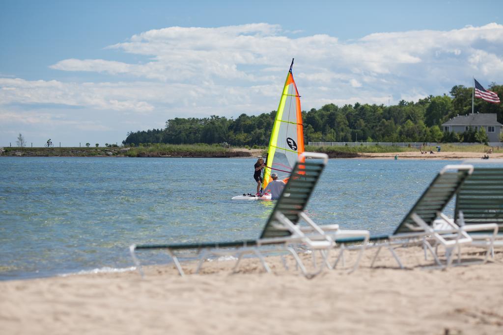 Beachfront Inn Baileys Harbor Extérieur photo