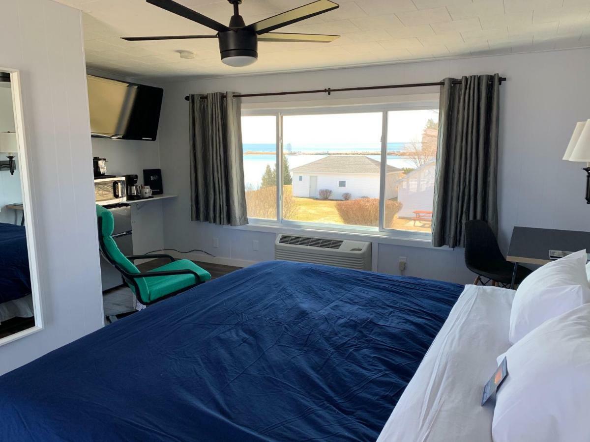 Beachfront Inn Baileys Harbor Extérieur photo