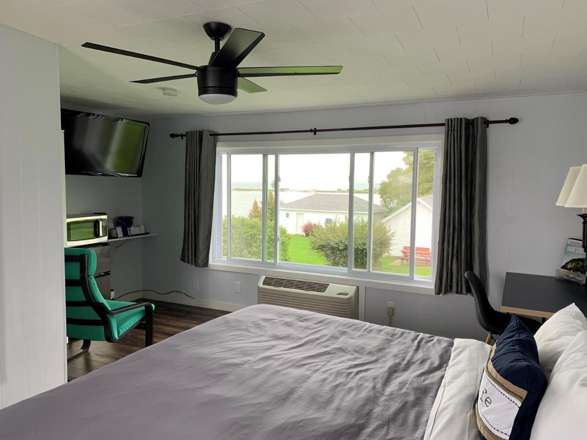 Beachfront Inn Baileys Harbor Extérieur photo